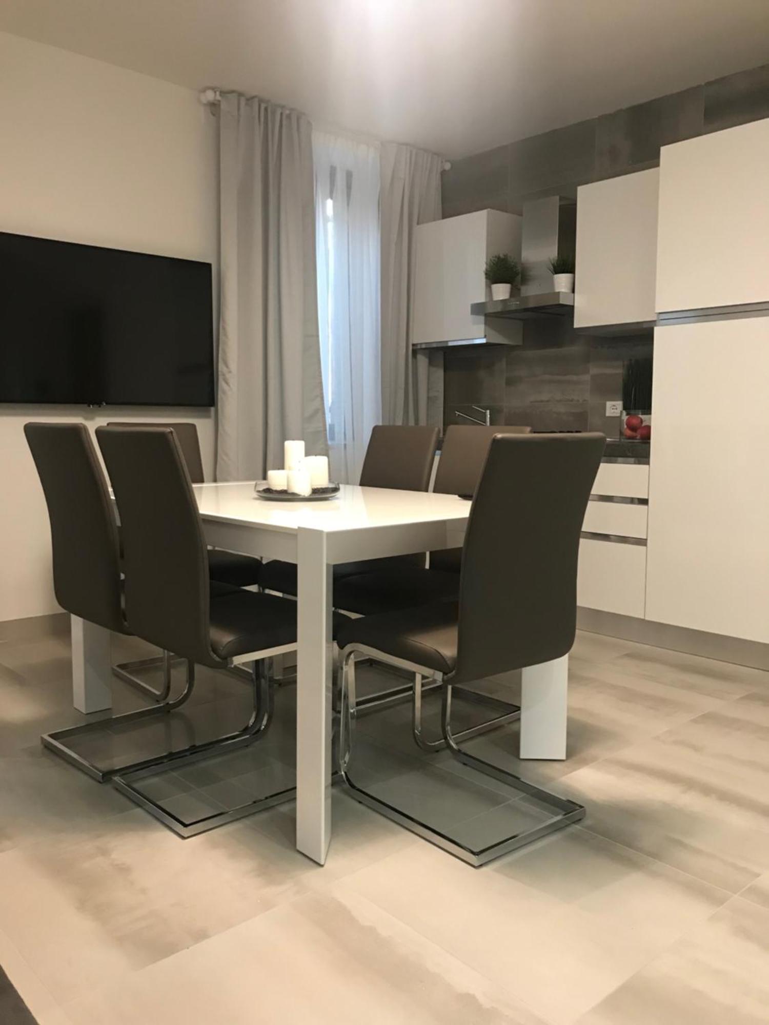 Loft Sirmione Leilighet Eksteriør bilde